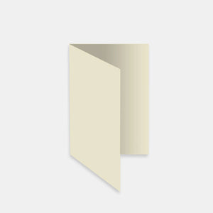 Vorgefaltetes A4-Blatt aus 210 g elfenbeinfarbenem Yard-Papier